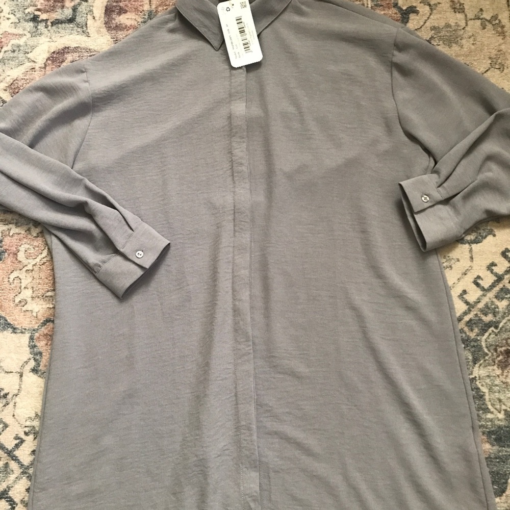 Women's Longline Button-Down Shirt in Light Gray